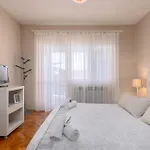 Emi *